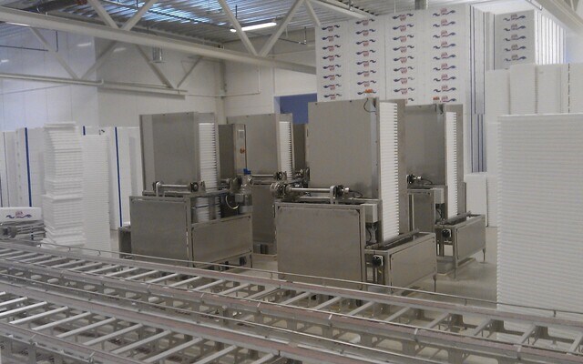AQU box Distribution Systems pic 1